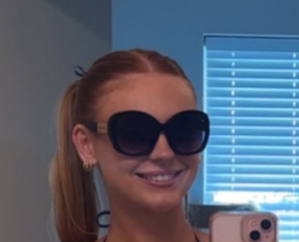 Maddie Kowalski Video and A UF Florida Student at Eiffel Tower